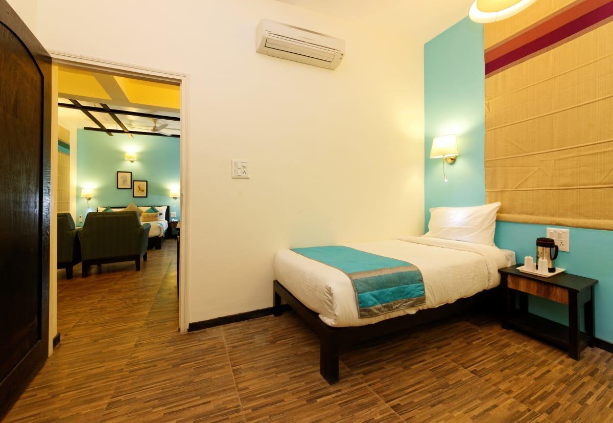 Corbett River Creek Resort Marchula Bagian luar foto